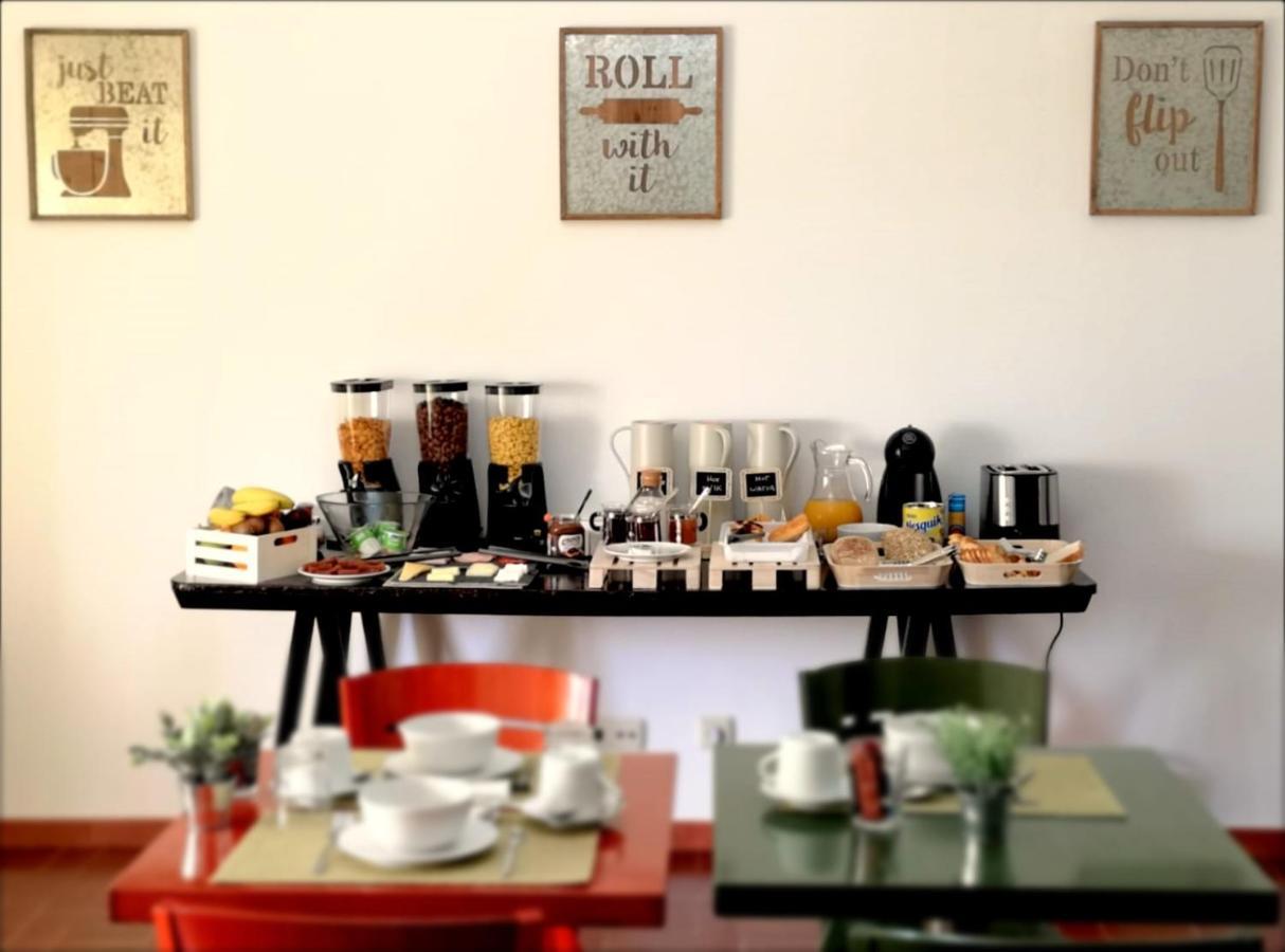 Tugaplace Bed & Breakfast Montijo Ngoại thất bức ảnh
