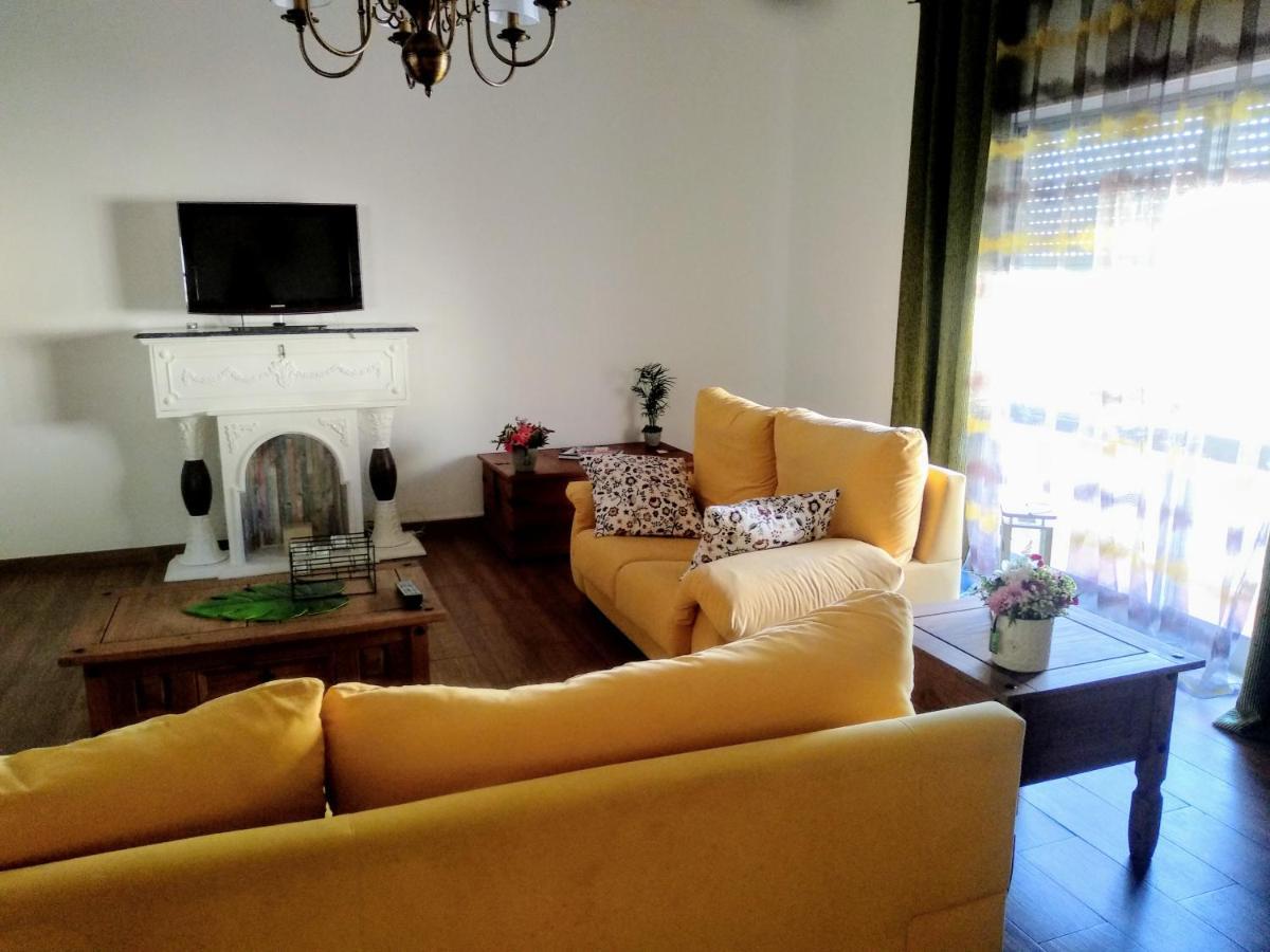 Tugaplace Bed & Breakfast Montijo Ngoại thất bức ảnh